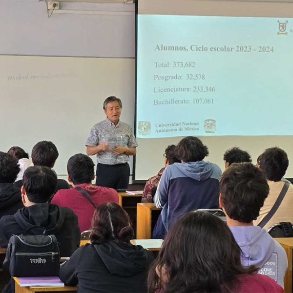 Visita de destacado académico de la UNAM refuerza vínculos internacionales en Ingeniería Mecatrónica