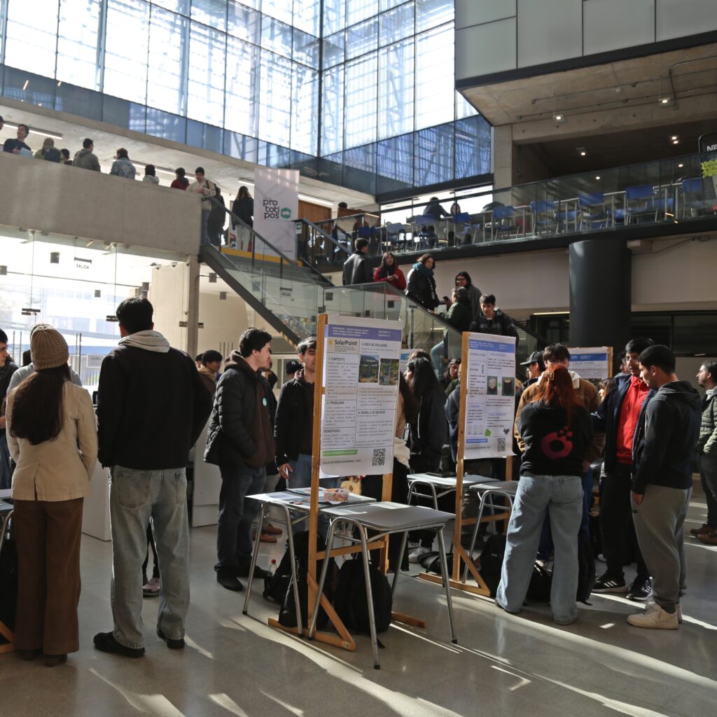 Más de doscientos estudiantes presentaron proyectos de innovación en la VI° Feria de Prototipos de la Facultad de Ingeniería