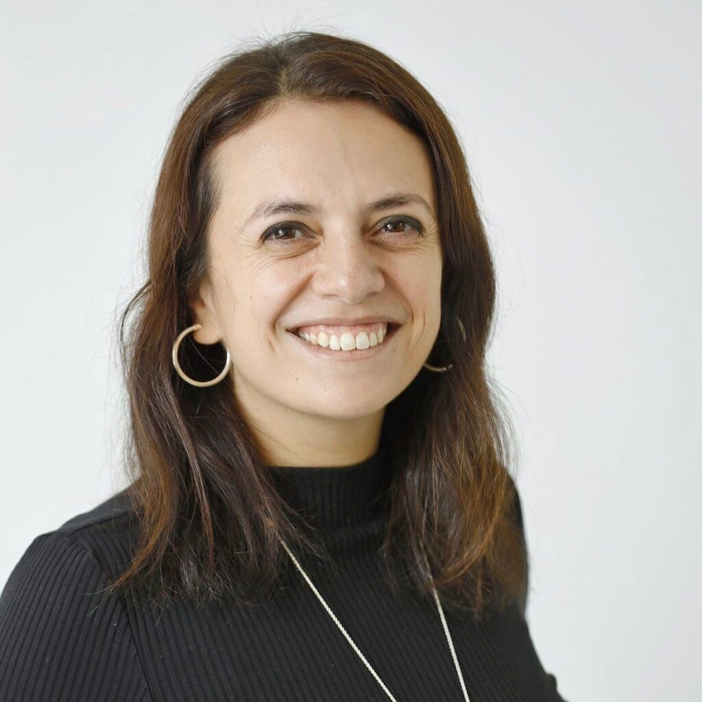 Susana Morales, egresada FING, es nominada entre las “100 mujeres líderes 2025”de El Mercurio y Mujeres Empresarias