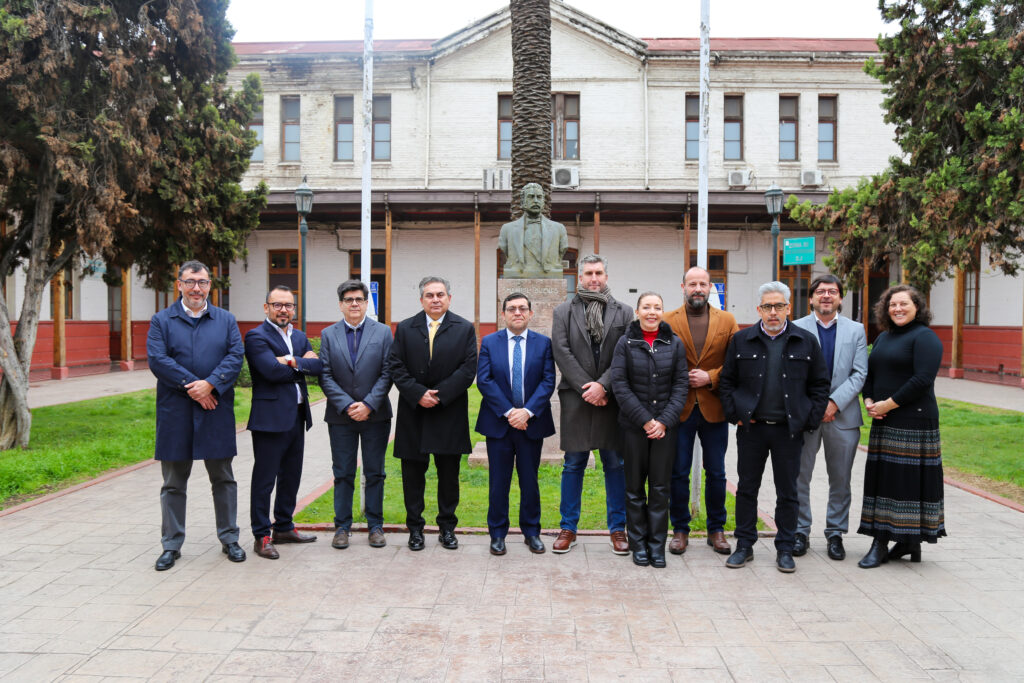 Facultad de Ingeniería celebró ceremonia de entrega de cargos a nuevos directores de departamentos académicos