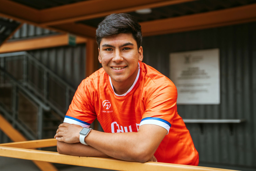 Sacrificio y perseverancia: el estudiante Usach que llevó a Chile al oro y ahora apunta al Mundial de Hockey Patín
