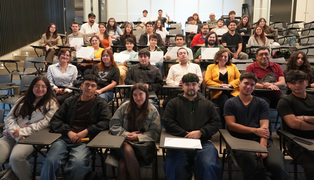 Programa de Acompañamiento FING capacita nuevos tutores tras exitosos resultados de retención