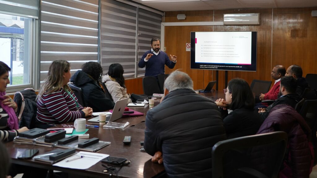 Facultad inicia taller para fortalecer exposiciones de estudiantes de postgrado en congresos internacionales